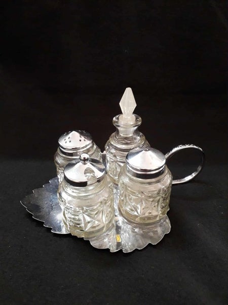 Vintage 4 piece Cruet Set Carousel 2