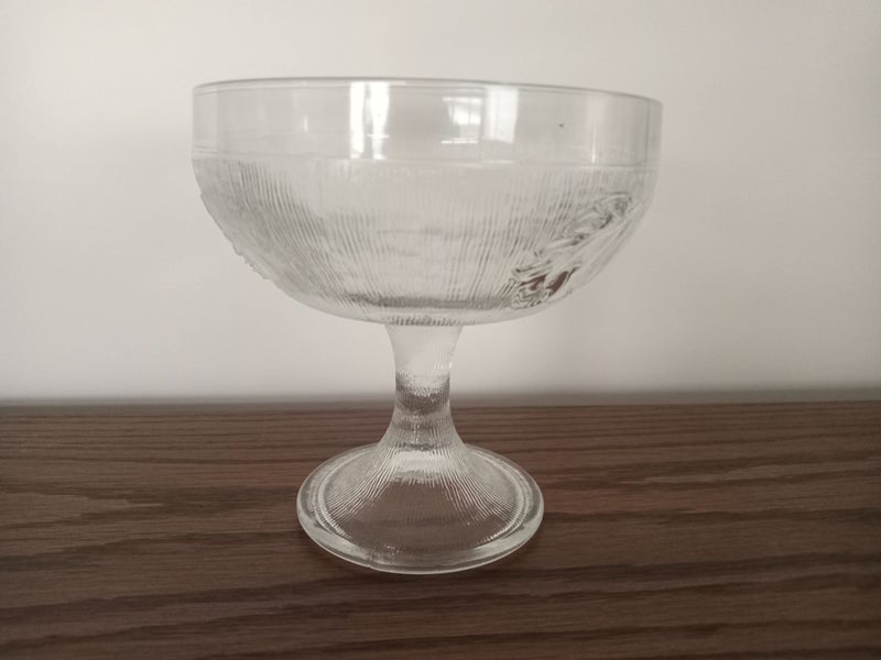 RETRO GLASS PARFAIT DISHES X 6 Carousel 2