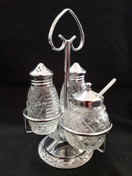 Vintage 3 piece Cruet Set Carousel 1