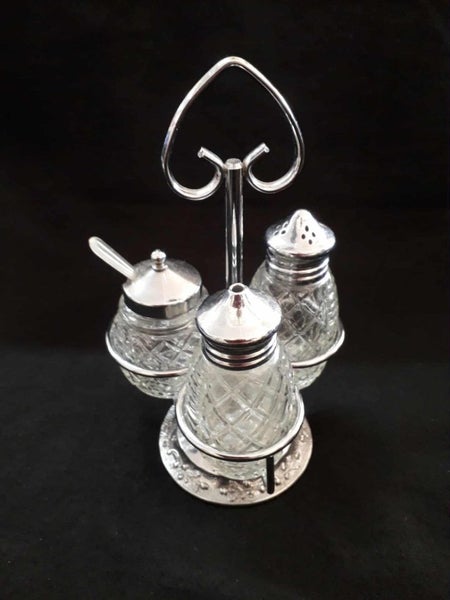 Vintage 3 piece Cruet Set Carousel 2