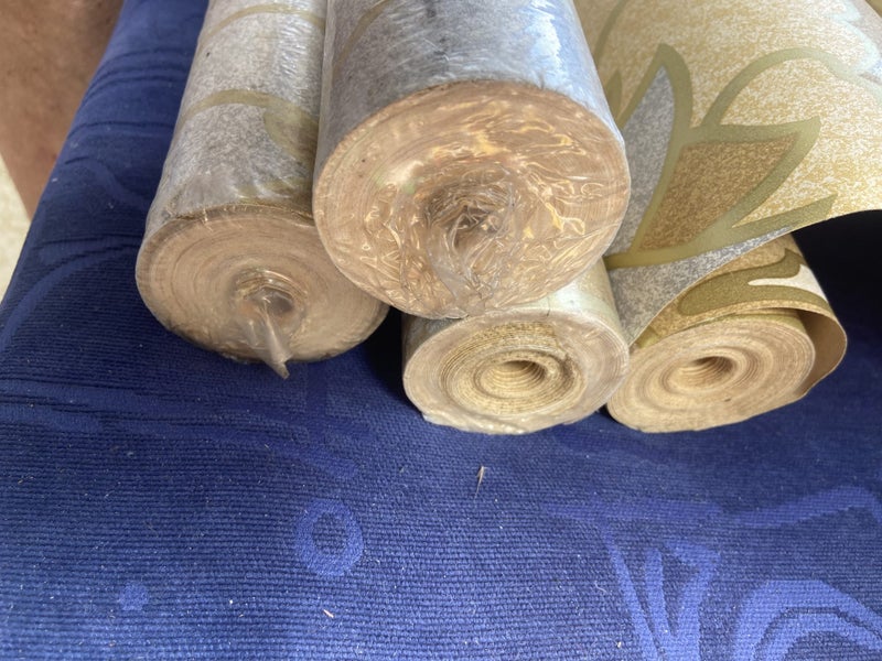 Original retro 80's wallpaper - Auction 10 Carousel 2