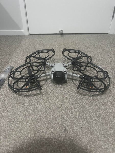 DJI Mini 3 (DJI RC) Carousel 2