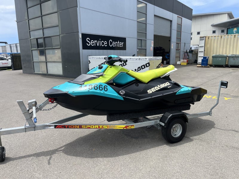 2022 Sea-Doo Spark 3-UP iBR64657504121347113