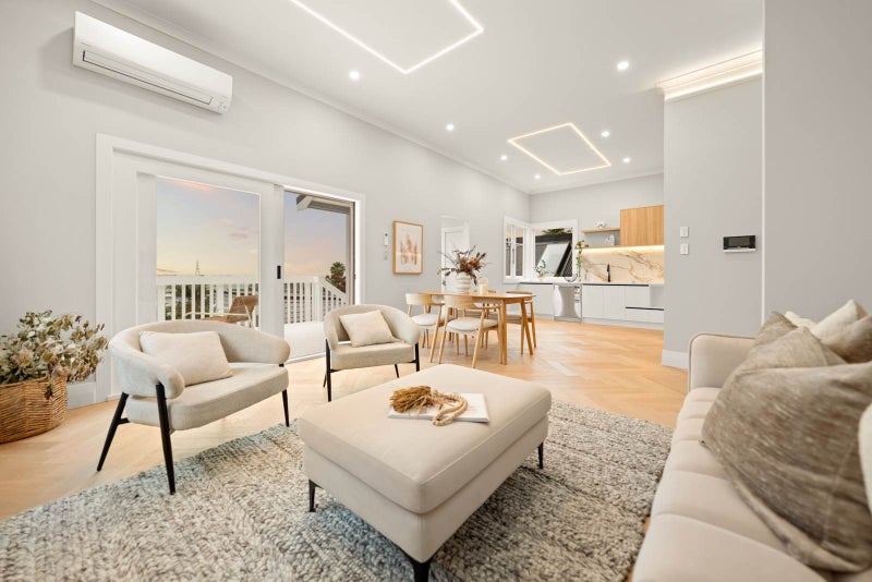 Beautifully Renovated Villa + Studio on 814m²64657516482305112