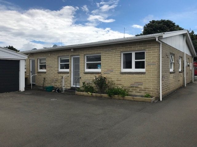 Miramar, 2 bedrooms64657812310147111