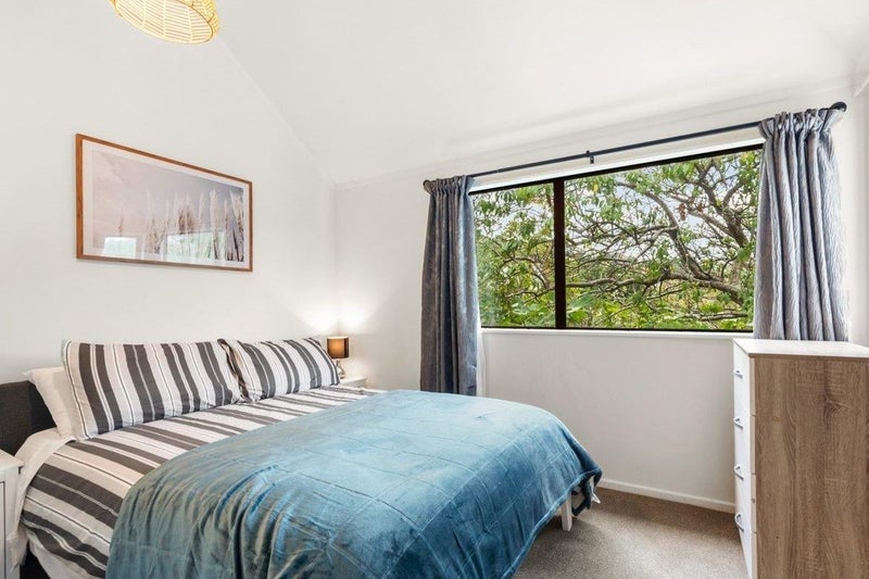Lyall Bay, 2 bedrooms64657812352130112
