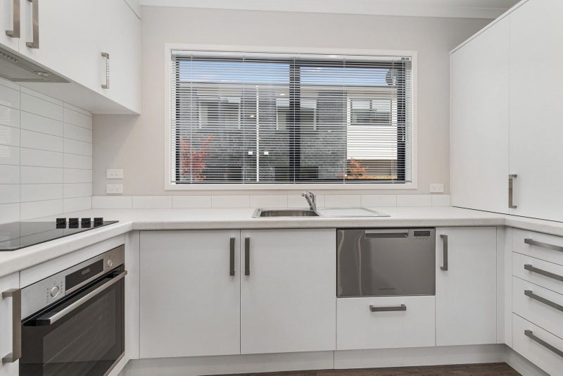 Silverdale, 2 bedrooms64657812336003114