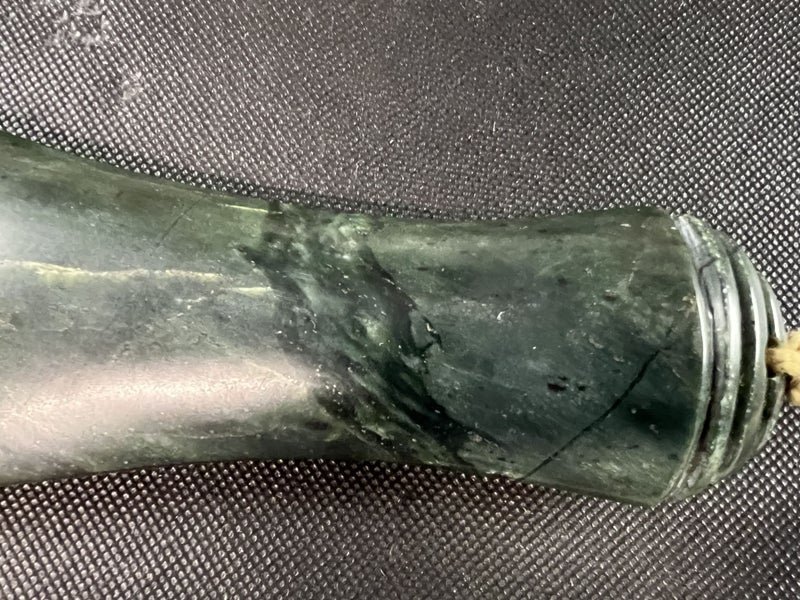 Stunning Large Maori Pounamu Greenstone Mere / Patu – 260mm - Lot W840 Carousel 2