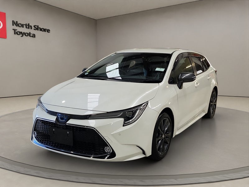 2021 Toyota Corolla Touring 1.8L Hybrid Station...64658404865410112