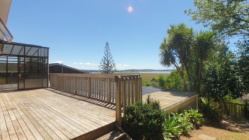 Te Atatu Peninsula, 3 bedrooms64658405086083110