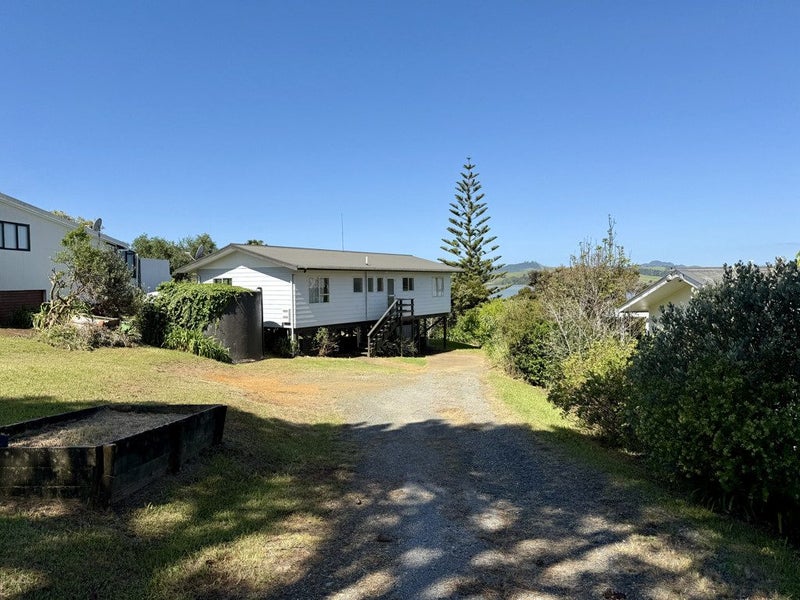 9 Grey Street East, Mangonui64658405100803110