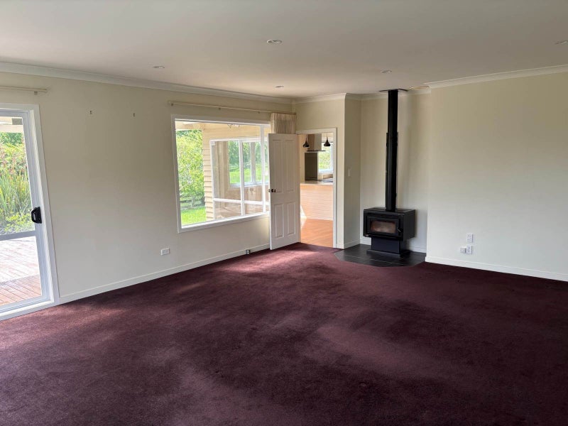 Dairy Flat, 3 bedrooms64658602264961111