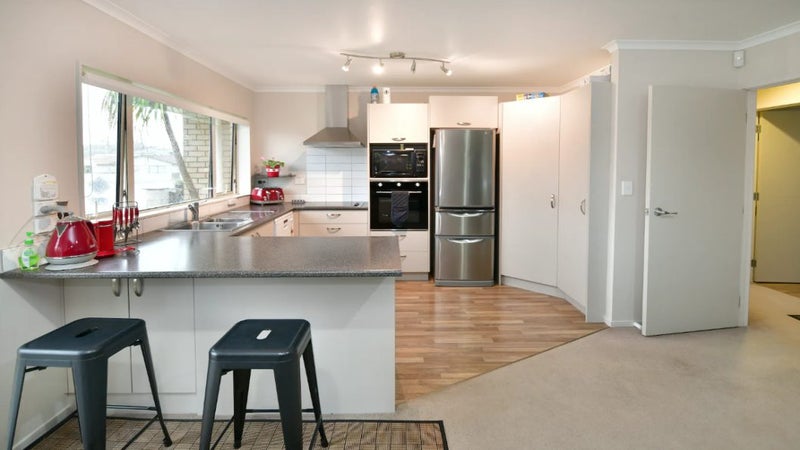 Orewa, 3 bedrooms64658602280834111