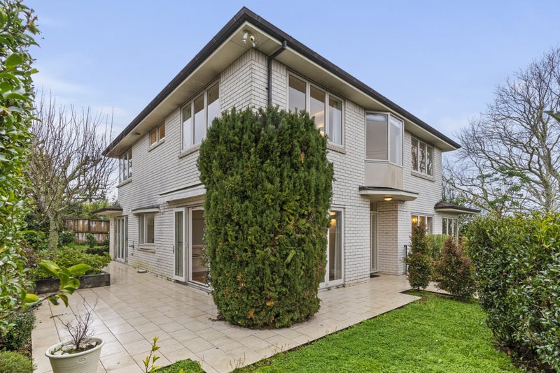 Remuera, 4 bedrooms64658688597890110