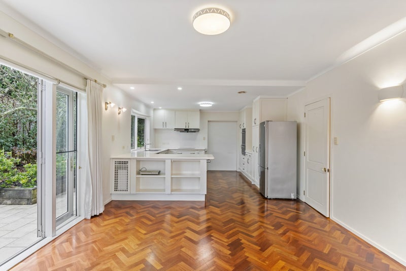 Remuera, 4 bedrooms64658688597890114