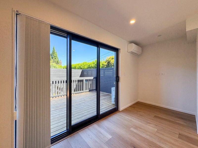 Mangere Bridge, 2 bedrooms64658799763457113