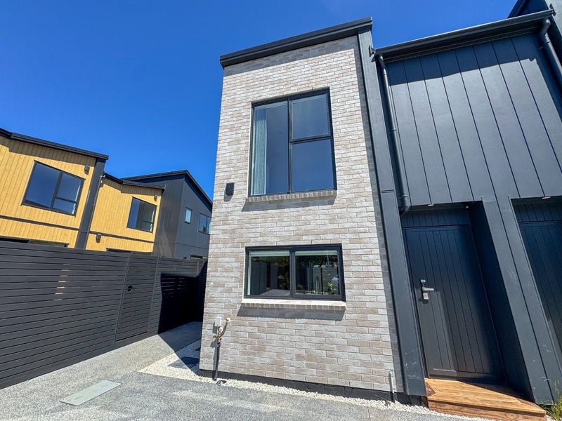 Mangere Bridge, 2 bedrooms64658799785346110