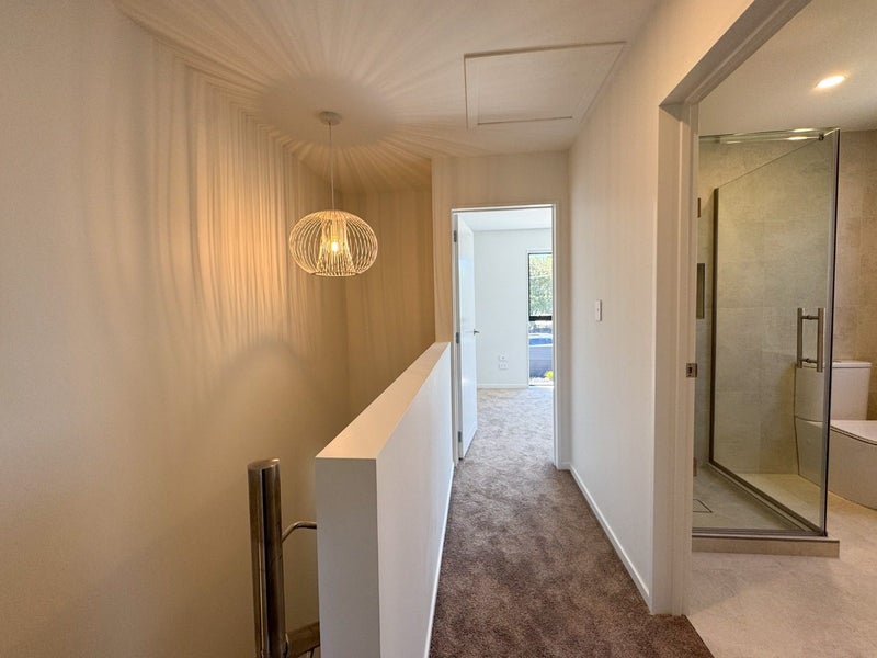 Mangere Bridge, 2 bedrooms64658799785346114