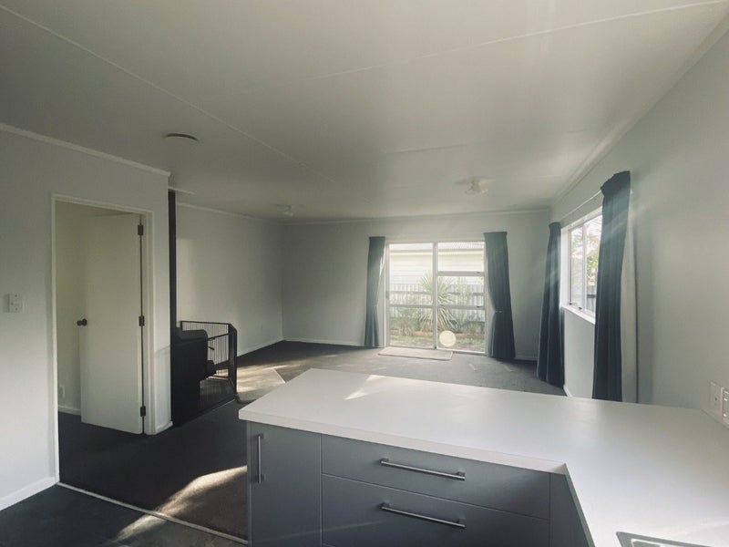 Richmond, 3 bedrooms64658985784194112