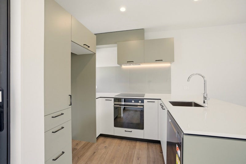 Waltham, 2 bedrooms64658985801603113