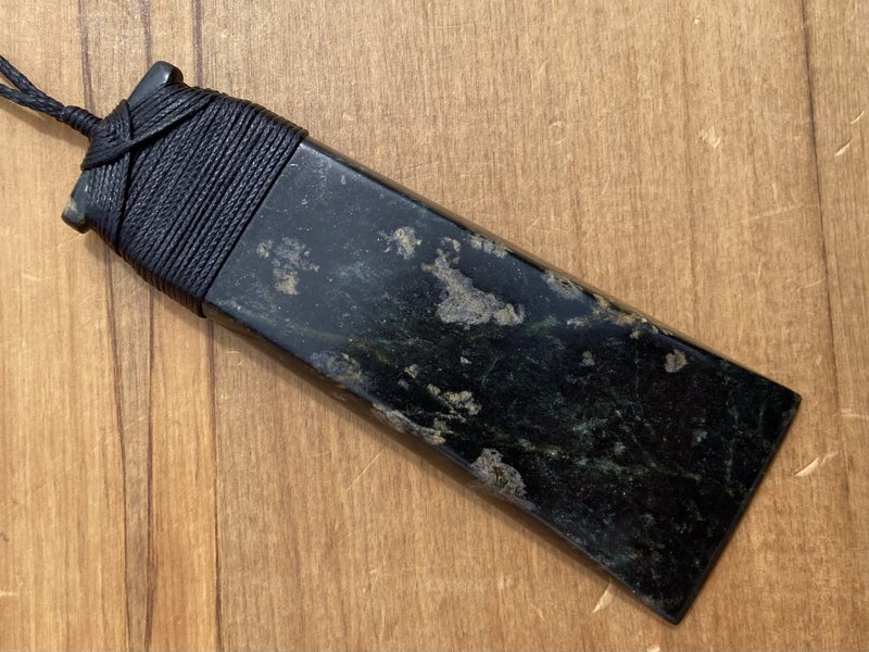 $1 Res!! Pounamu XL bound toki pendant *Tangiwai* 4.5 inches Carousel 2