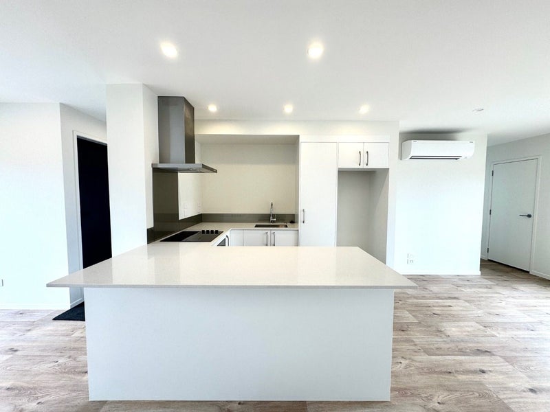 Mangere East, 3 bedrooms64670690644482112