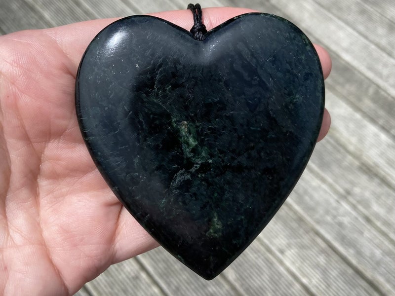 $1 Res!! Pounamu XL heart pendant *Tangiwai* Carousel 2