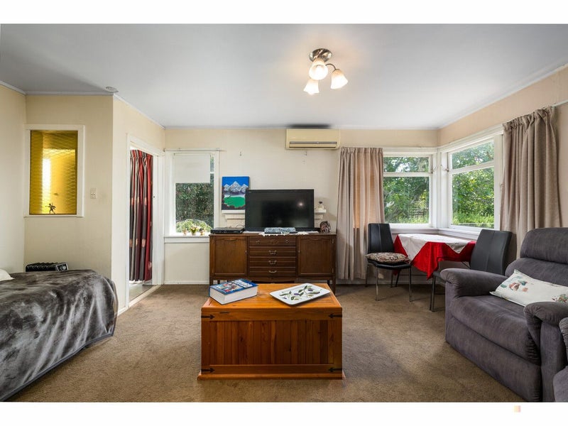 Ready for the Glow Up64659196804738111