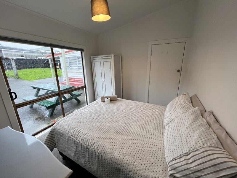 Mount Eden, 5 bedrooms64659322008578113