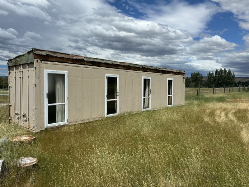 Accomodation unit64659496777603111