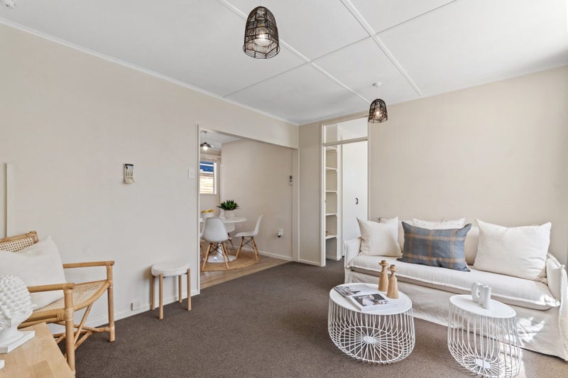 Sydenham, 3 bedrooms64659484203651113