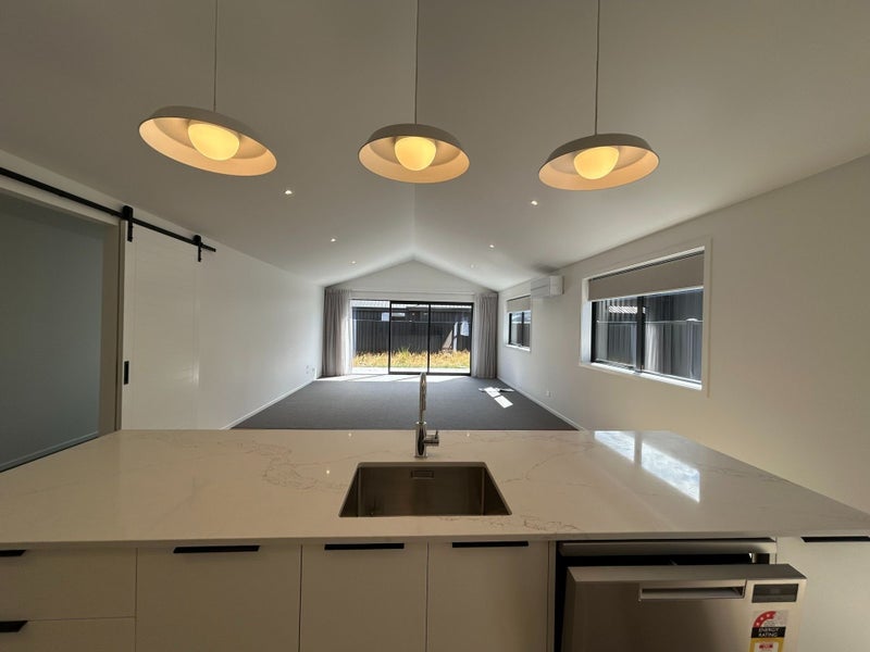 Lake Hawea, 3 bedrooms64659582903682112