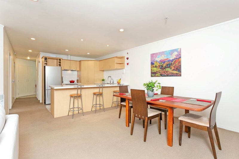 A Rare Find With Garden & 2-car Parking!64659582945795113