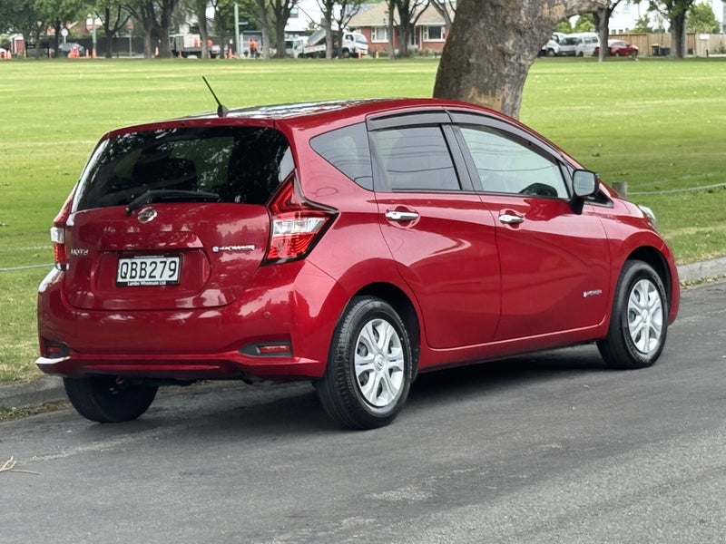 2017 Nissan Note64659582883841112