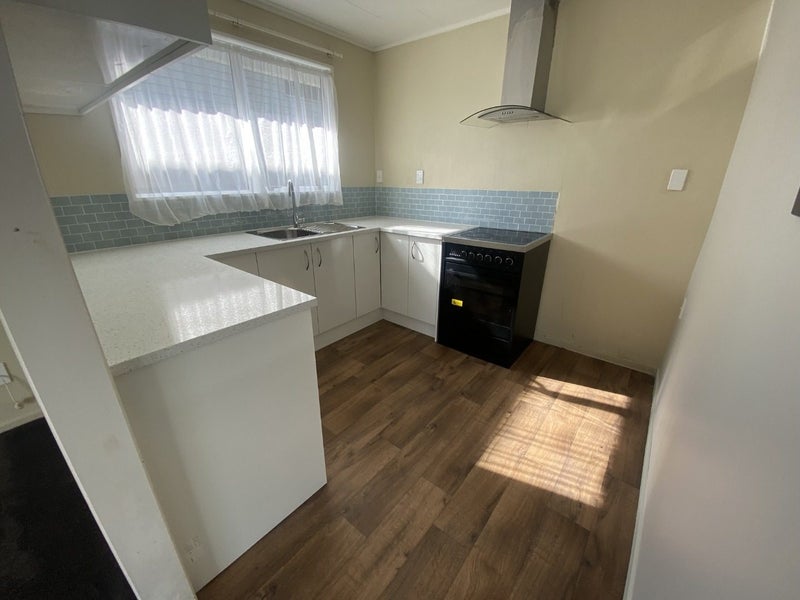 Red Hill, 4 bedrooms64659681880067111