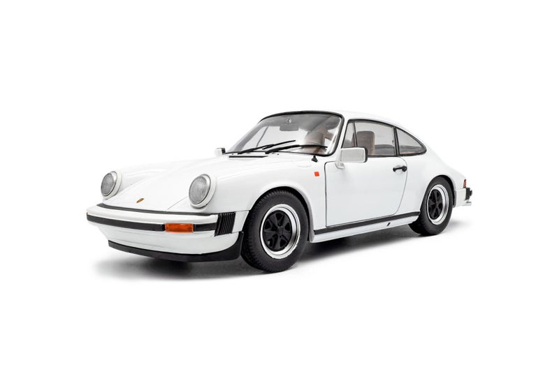 1974 PORSCHE 911 – BIG 1/18 scale diecast Carousel 2