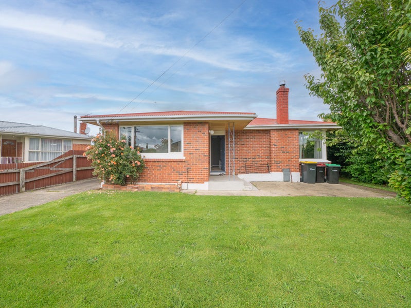 Mosgiel, 3 bedrooms64659781900033110