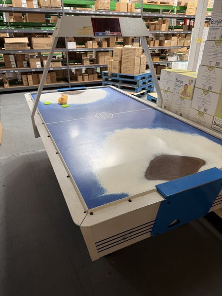 Air Hockey table Carousel 1