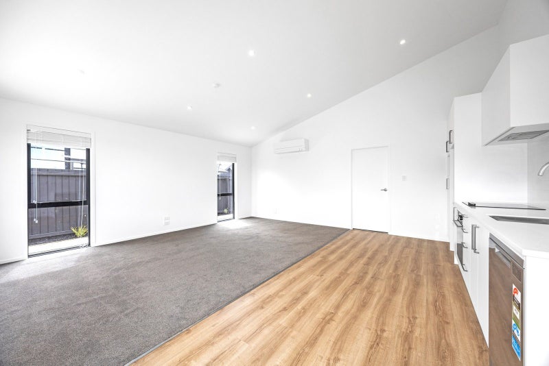 Yaldhurst , 2 bedrooms64659894527875112