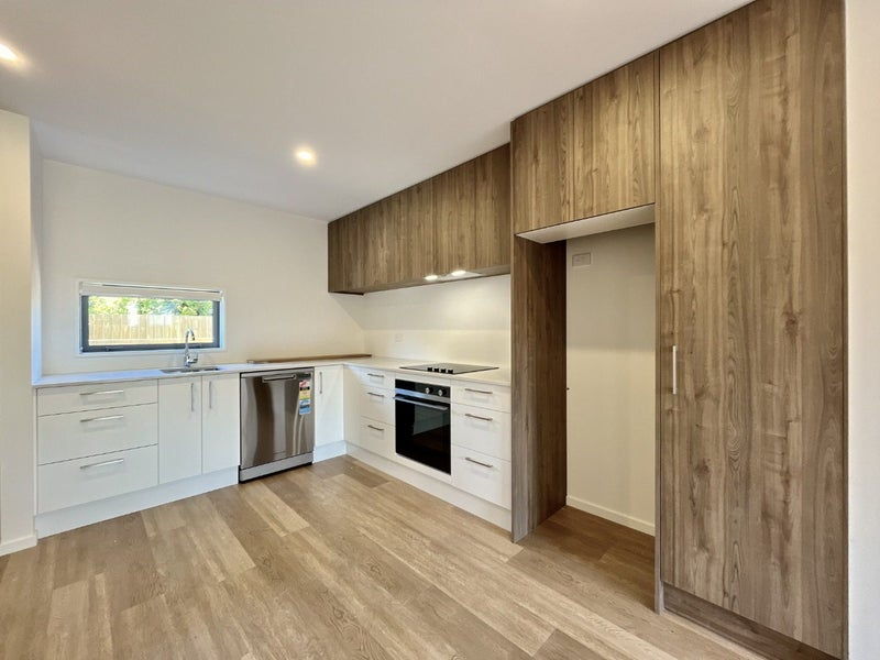 Riccarton, 2 bedrooms64659894564225111