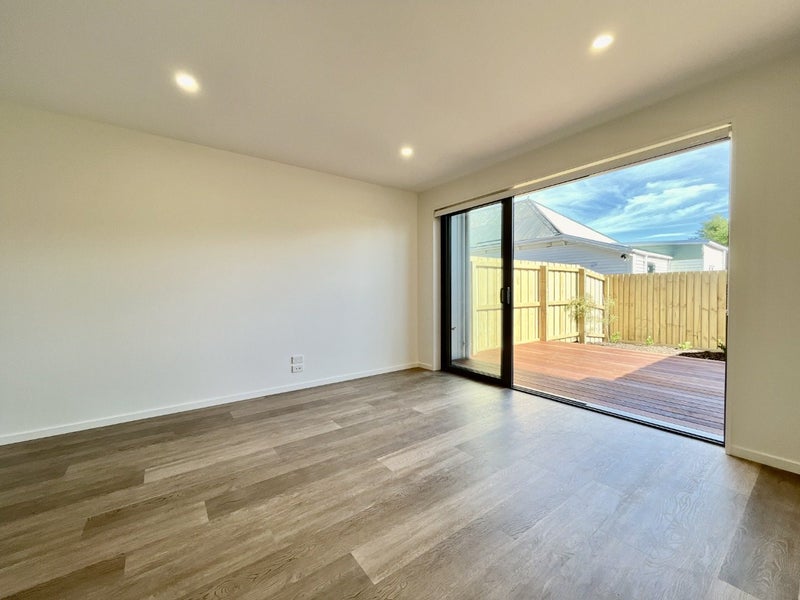 Riccarton, 2 bedrooms64659894564225113