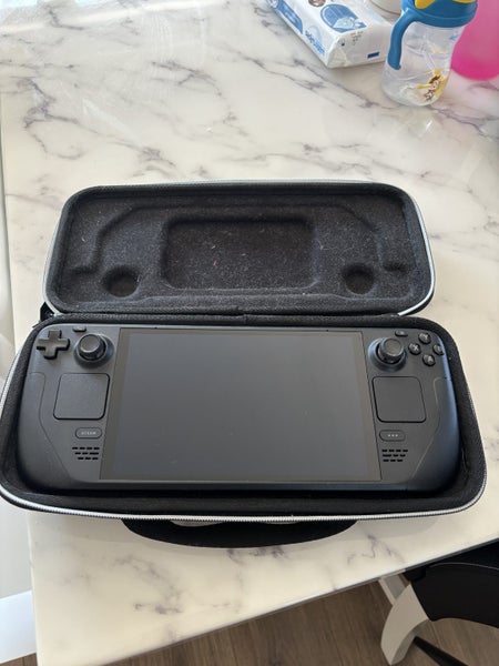 Steam Deck OLED – NZ JB Hi-Fi Model – Excellent Condition – Case & Charger64660019224321111