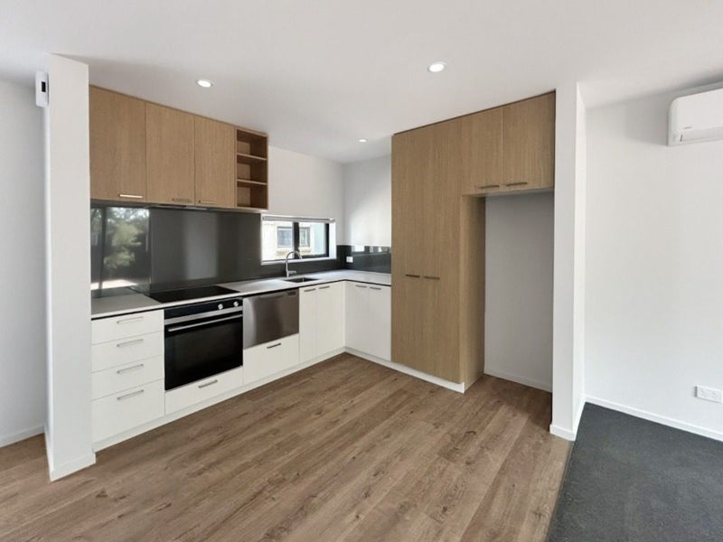 Shirley, 2 bedrooms64660182675331112