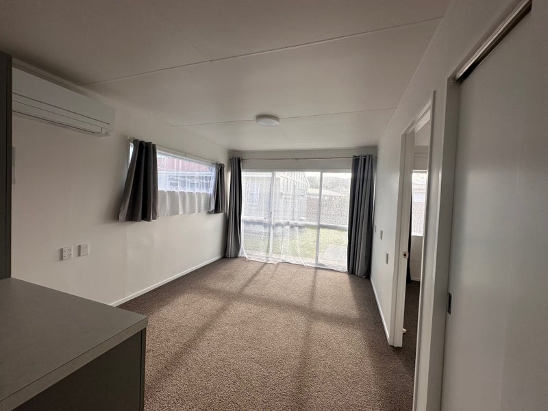 Trentham, 1 bedroom64660373213058114
