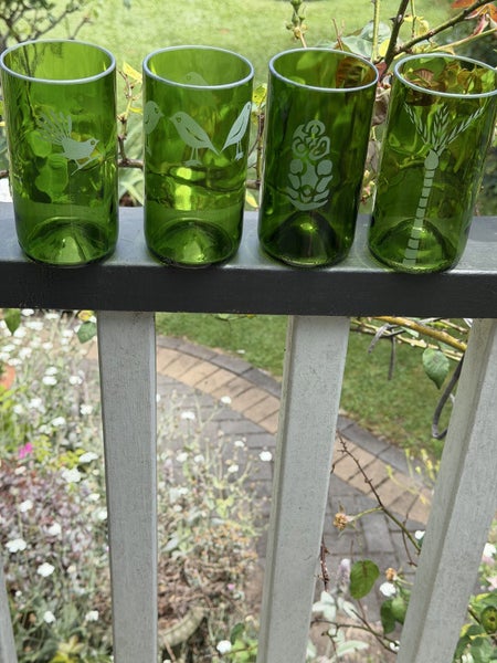 4 Kiwiana NZ themed glasses. Carousel 2