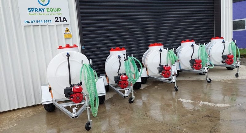 Calf Milk Mixer Trailer - 550 ltr Carousel 1