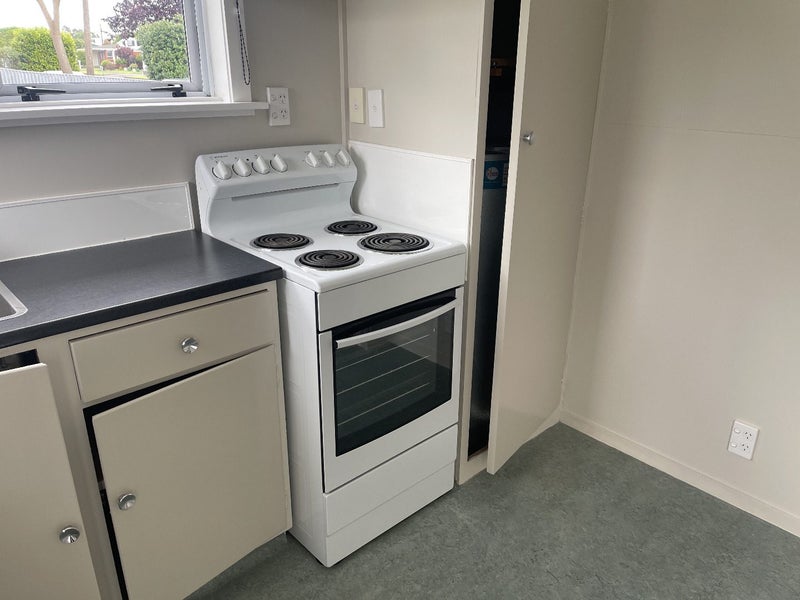 Levin, 1 bedroom64660661120643111