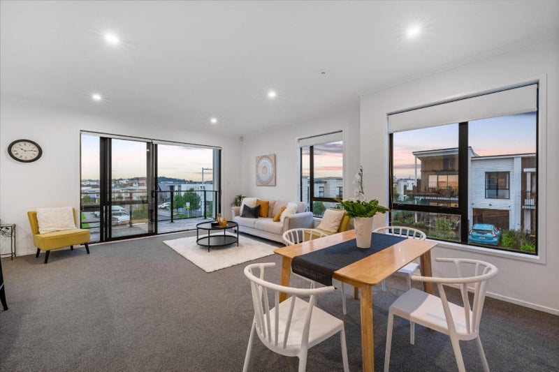 Hobsonville, 3 bedrooms64660761780994111