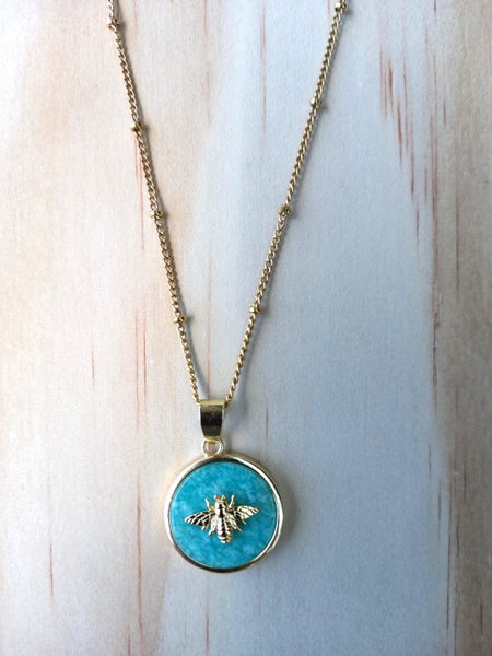 Bee Gemstone Necklace, Black Onyx Bee Necklace, Gemstone Necklace Carousel 4