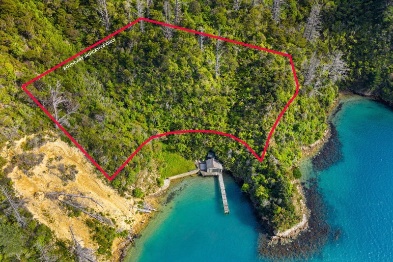 Unrivalled waterfront setting64661064606721113